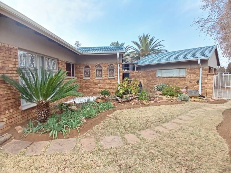 4 Bedroom Property for Sale in Sasolburg Ext 11 Free State